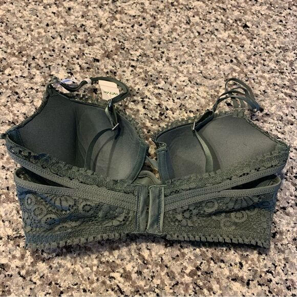 Aerie Bra 32D - Picture 5 of 8